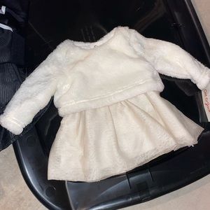 Carters Casual baby girl dress size 0-3 months